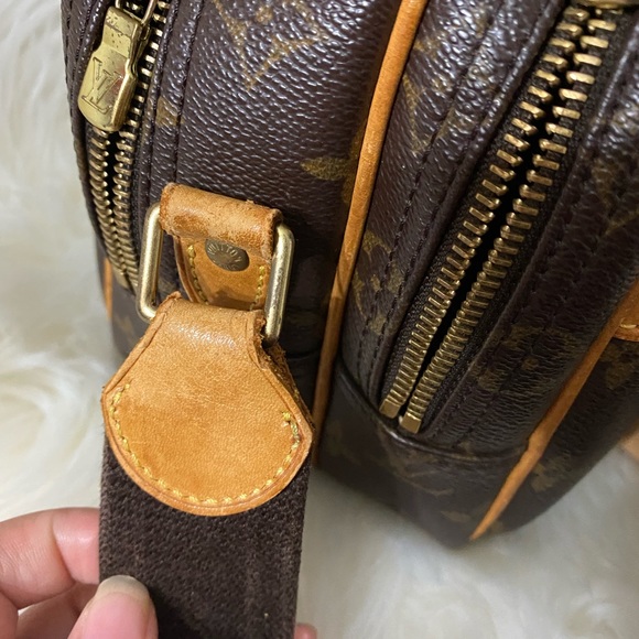 💯% Authentic Louis Vuitton Mono Reporter - Picture 5 of 16